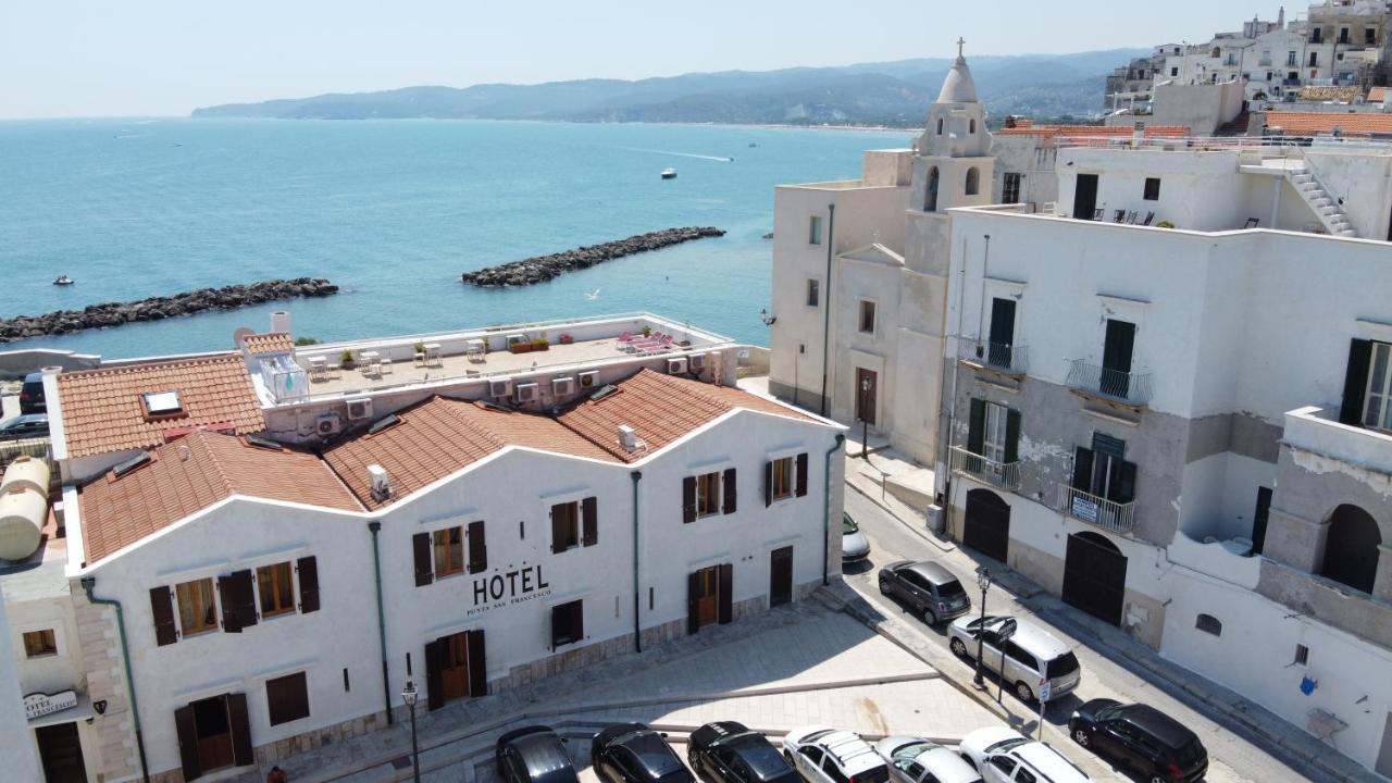 Hotel Punta San Francesco Vieste Bagian luar foto