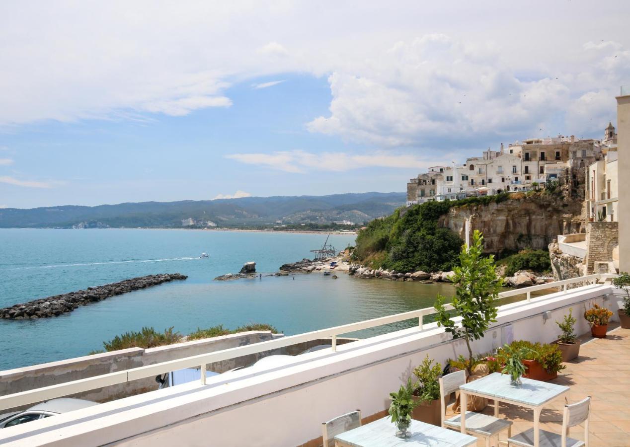 Hotel Punta San Francesco Vieste Bagian luar foto