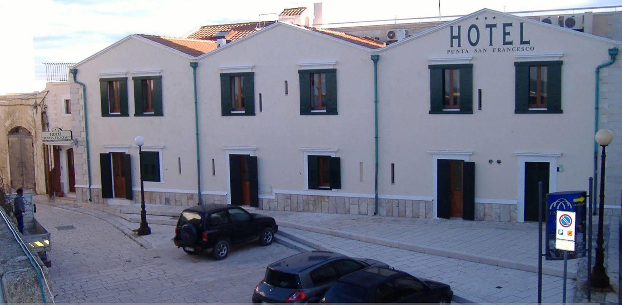 Hotel Punta San Francesco Vieste Bagian luar foto